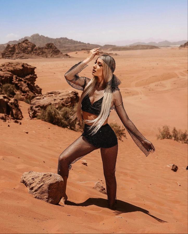 Ferienwohnung Sun Luxury Camp &Tour Wadi Rum Exterior foto