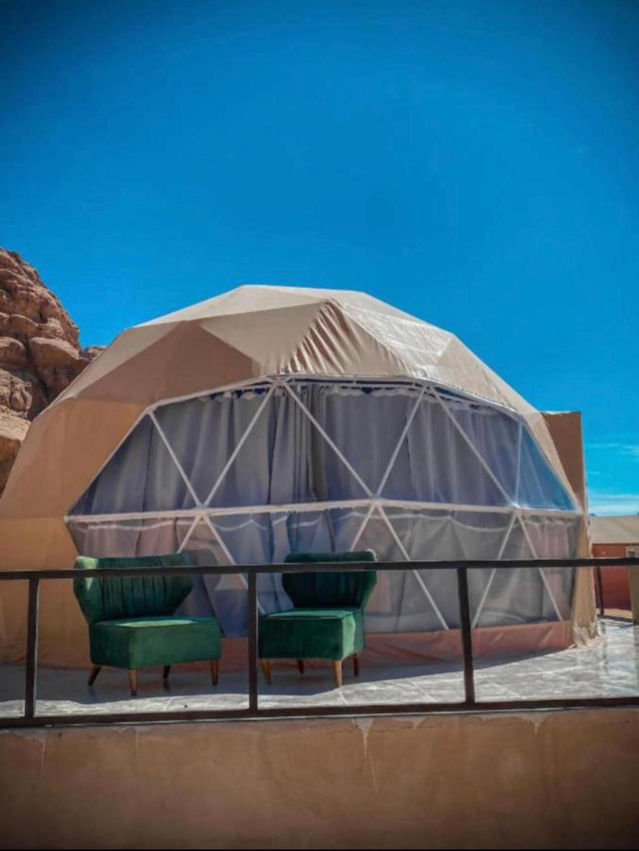 Ferienwohnung Sun Luxury Camp &Tour Wadi Rum Exterior foto